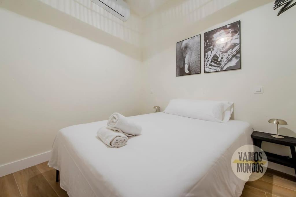 Cozy Y Centrico Apt Para 6Pax En Plaza Del Carmen E2 Madrid Eksteriør bilde