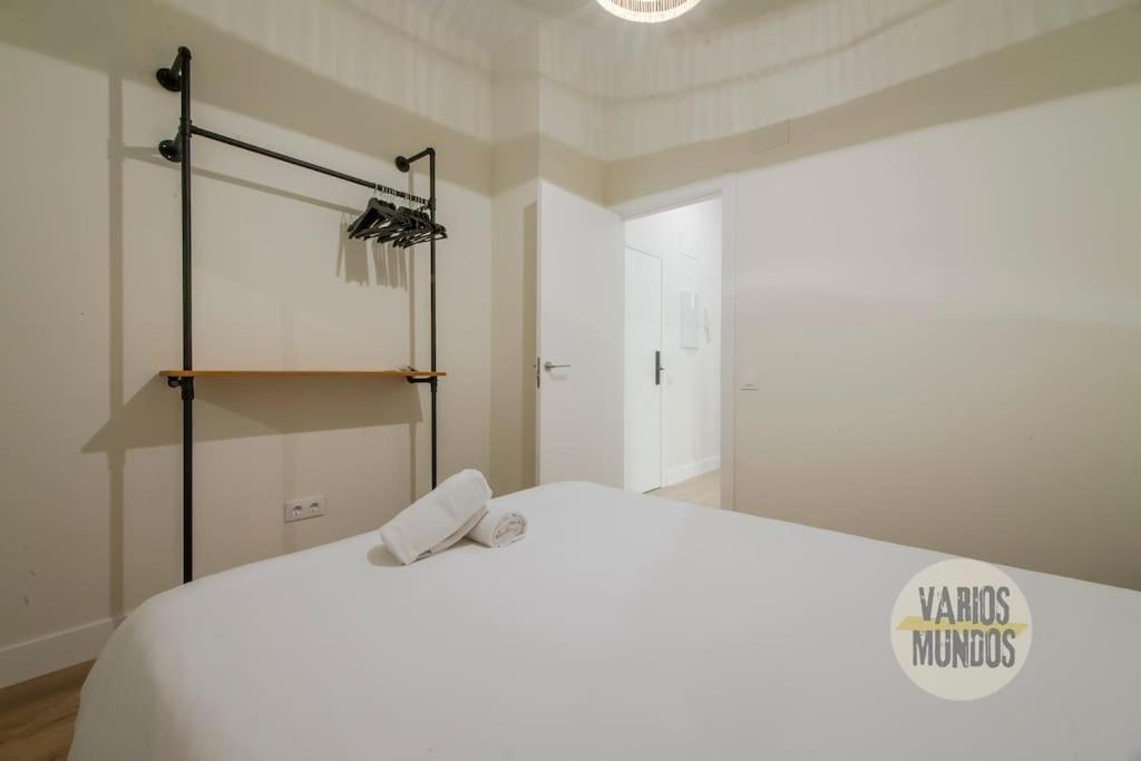 Cozy Y Centrico Apt Para 6Pax En Plaza Del Carmen E2 Madrid Eksteriør bilde
