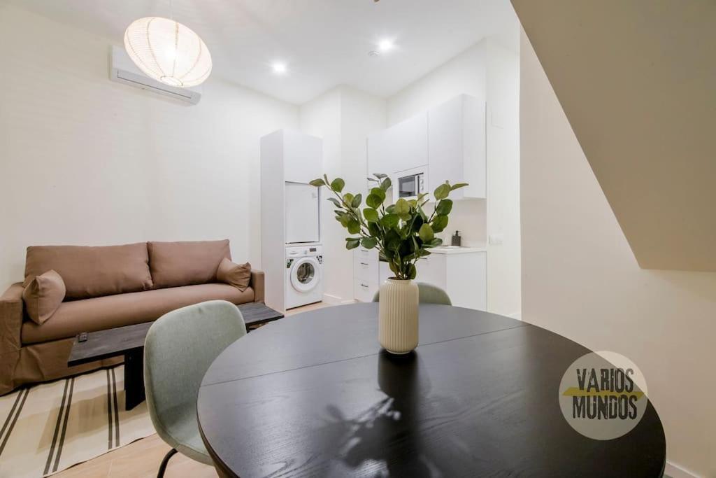 Cozy Y Centrico Apt Para 6Pax En Plaza Del Carmen E2 Madrid Eksteriør bilde