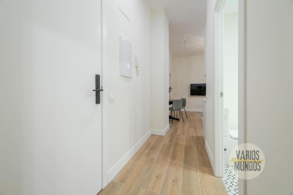 Cozy Y Centrico Apt Para 6Pax En Plaza Del Carmen E2 Madrid Eksteriør bilde