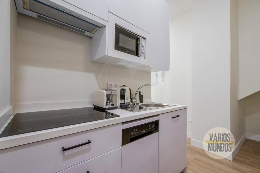 Cozy Y Centrico Apt Para 6Pax En Plaza Del Carmen E2 Madrid Eksteriør bilde